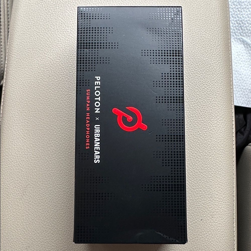 NWT Peloton x Urbanears Sumpan headphones